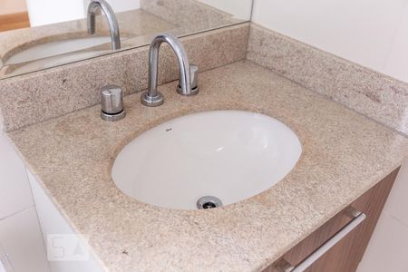 Detalhe do Banheiro da Suite de apartamento para alugar com 2 quartos, 86m² em Vila Gilda, Santo André