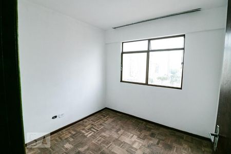 Quarto 1 de apartamento para alugar com 2 quartos, 50m² em Rebouças, Curitiba