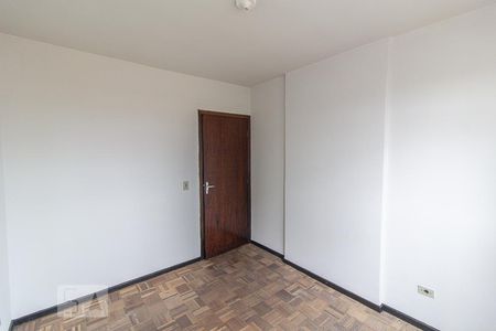 quarto 2 de apartamento para alugar com 2 quartos, 57m² em Rebouças, Curitiba