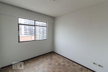 quarto 1 de apartamento para alugar com 2 quartos, 57m² em Rebouças, Curitiba
