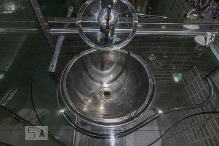 Apartamento à venda com 65m², 3 quartos e 1 vagaBanheiro - Torneira