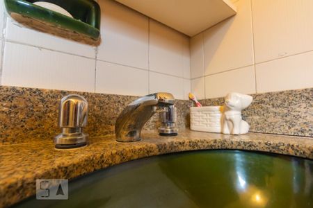 Casa à venda com 493m², 2 quartos e 3 vagasBanheiro - Quarto Suíte 2