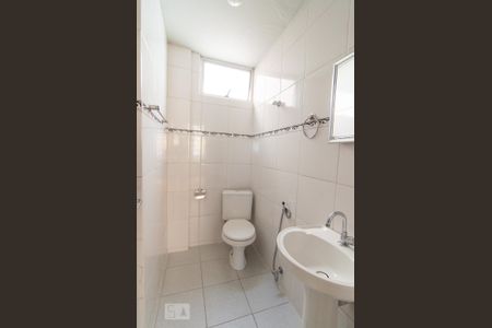 Apartamento para alugar com 55m², 2 quartos e sem vaga Apartamento para alugar com 55m², 2 quartos e sem vagaBanheiro