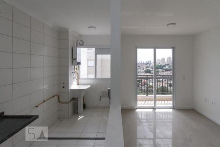 Sala e cozinha de apartamento à venda com 2 quartos, 48m² em Jardim América da Penha, São Paulo