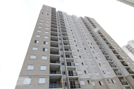 Apartamento à venda com 48m², 2 quartos e 1 vaga Apartamento à venda com 48m², 2 quartos e 1 vagaFachada