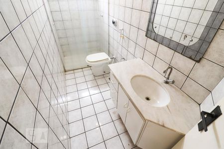 Banheiro de apartamento para alugar com 2 quartos, 70m² em Setor Central, Goiânia