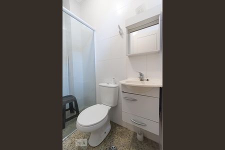 Banheiro Suíte 1 de casa à venda com 4 quartos, 220m² em Campo Belo, São Paulo