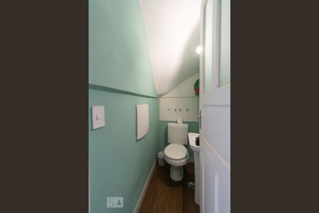 Lavabo de casa à venda com 4 quartos, 220m² em Campo Belo, São Paulo