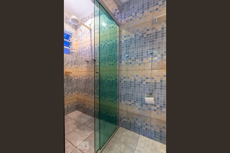 Casa à venda com 167m², 2 quartos e 2 vagas Casa à venda com 167m², 2 quartos e 2 vagasBanheiro