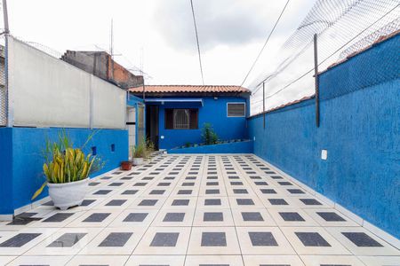 Casa à venda com 167m², 2 quartos e 2 vagas Casa à venda com 167m², 2 quartos e 2 vagasÁrea Externa