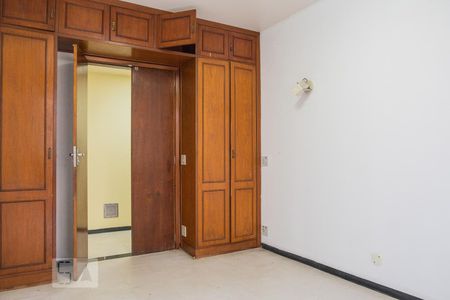 Apartamento para alugar com 145m², 4 quartos e sem vaga Apartamento para alugar com 145m², 4 quartos e sem vagaQuarto 2