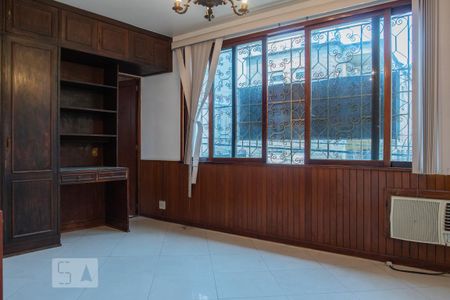 Apartamento para alugar com 145m², 4 quartos e sem vaga Apartamento para alugar com 145m², 4 quartos e sem vagaQuarto 4