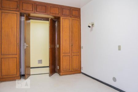 Apartamento para alugar com 145m², 4 quartos e sem vaga Apartamento para alugar com 145m², 4 quartos e sem vagaQuarto 1