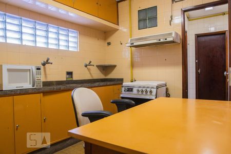 Apartamento para alugar com 145m², 4 quartos e sem vaga Apartamento para alugar com 145m², 4 quartos e sem vagaCozinha