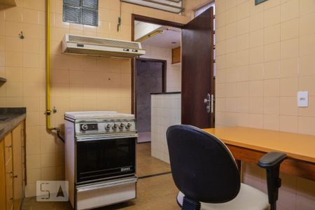 Apartamento para alugar com 145m², 4 quartos e sem vaga Apartamento para alugar com 145m², 4 quartos e sem vagaCozinha