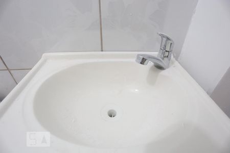 Banheiro de casa para alugar com 2 quartos, 75m² em Jardim Celeste, São Paulo