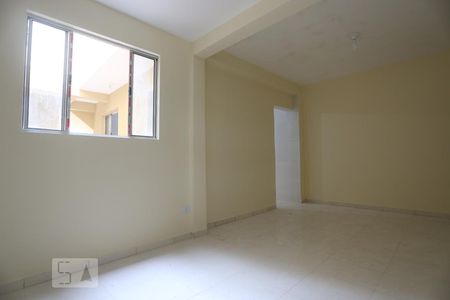 Sala de casa para alugar com 2 quartos, 75m² em Jardim Celeste, São Paulo