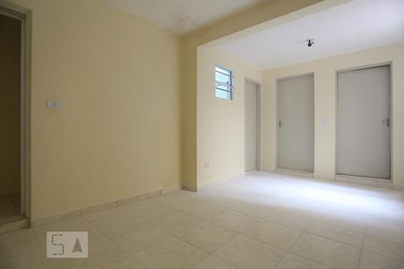 Sala de casa para alugar com 2 quartos, 75m² em Jardim Celeste, São Paulo