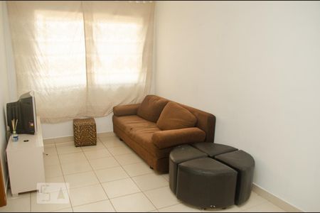 Sala de casa de condomínio para alugar com 1 quarto, 31m² em Samambaia Sul , Brasília