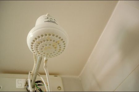 Chuveiro de casa de condomínio para alugar com 1 quarto, 31m² em Samambaia Sul , Brasília