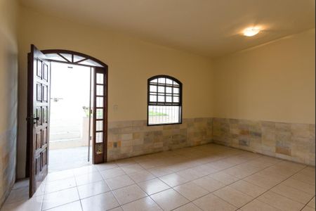 Sala  de casa para alugar com 4 quartos, 100m² em Álvaro Camargos, Belo Horizonte