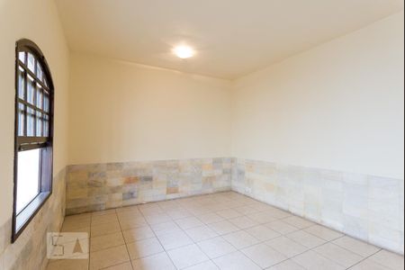 Sala  de casa para alugar com 4 quartos, 100m² em Álvaro Camargos, Belo Horizonte