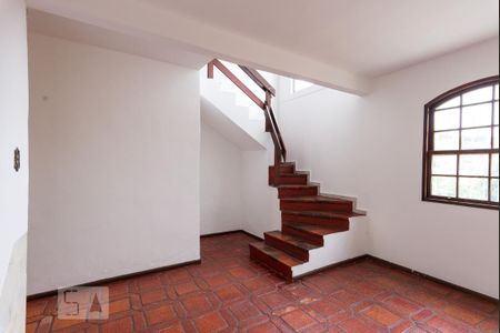 Sala  de casa para alugar com 4 quartos, 100m² em Álvaro Camargos, Belo Horizonte