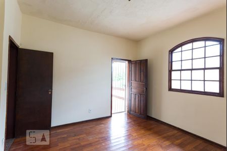 Casa para alugar com 100m², 4 quartos e 2 vagasQuarto 4