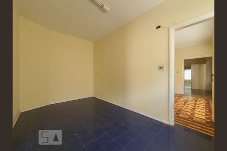 Casa para alugar com 250m², 3 quartos e 6 vagasCopa