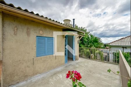 Casa à venda com 163m², 2 quartos e 3 vagas Casa à venda com 163m², 2 quartos e 3 vagasVaranda