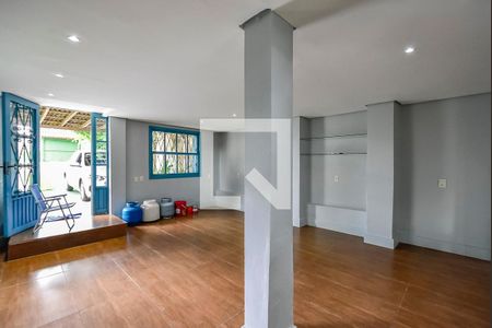 Sala de casa para alugar com 2 quartos, 163m² em Medianeira, Porto Alegre