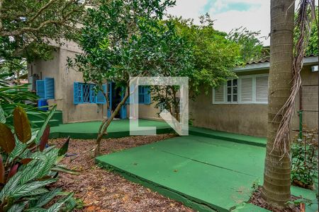 Casa à venda com 163m², 2 quartos e 3 vagas Casa à venda com 163m², 2 quartos e 3 vagasQuintal