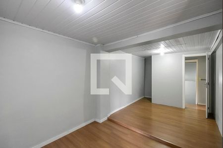 Quarto 1 de casa para alugar com 2 quartos, 163m² em Medianeira, Porto Alegre