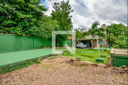 Casa à venda com 163m², 2 quartos e 3 vagas Casa à venda com 163m², 2 quartos e 3 vagasQuintal