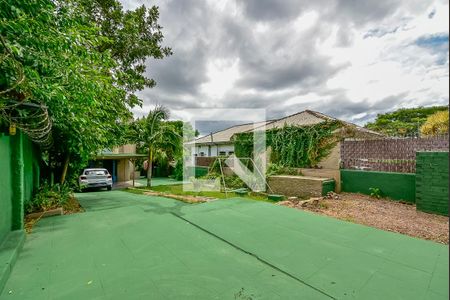 Casa à venda com 163m², 2 quartos e 3 vagas Casa à venda com 163m², 2 quartos e 3 vagasGaragem