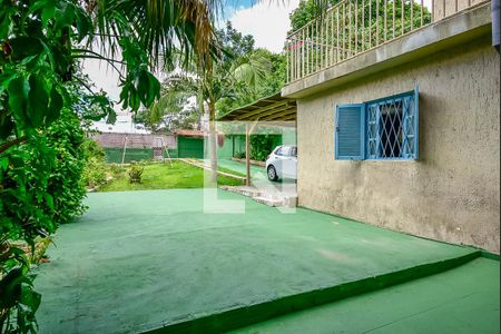 Casa à venda com 163m², 2 quartos e 3 vagas Casa à venda com 163m², 2 quartos e 3 vagasQuintal