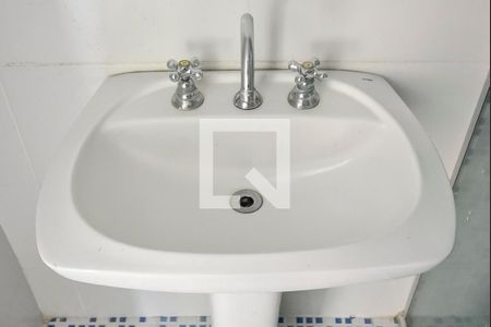 Casa à venda com 163m², 2 quartos e 3 vagas Casa à venda com 163m², 2 quartos e 3 vagasBanheiro 1