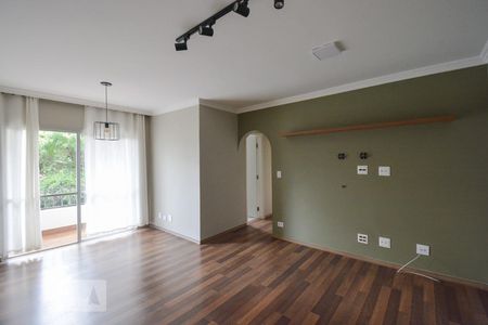 Sala de Apartamento com 2 quartos, 80m² Vila Madalena