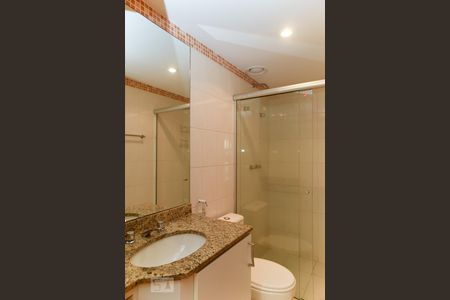 Banheiro Social de apartamento à venda com 2 quartos, 80m² em Lagoa, Rio de Janeiro