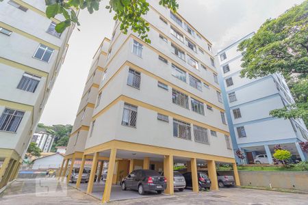 Apartamento para alugar com 70m², 2 quartos e 1 vaga Apartamento para alugar com 70m², 2 quartos e 1 vagaBloco B