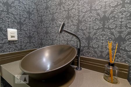 Apartamento à venda com 67m², 2 quartos e 2 vagas Apartamento à venda com 67m², 2 quartos e 2 vagasBanheiro