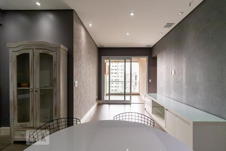 Sala de apartamento à venda com 2 quartos, 67m² em Perdizes, São Paulo