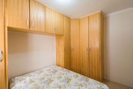 Quarto 1 de apartamento para alugar com 2 quartos, 48m² em Vila Firmiano Pinto, São Paulo