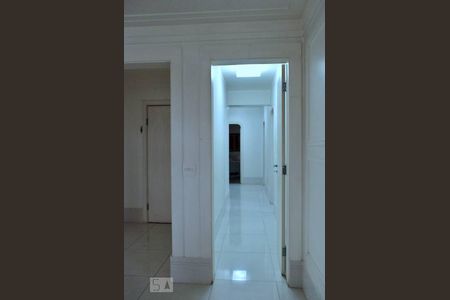 Corredor Quartos de apartamento à venda com 4 quartos, 224m² em Planalto Paulista, São Paulo