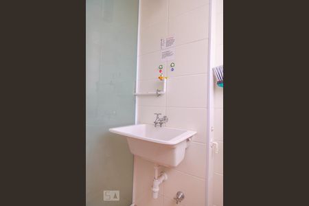 Tanque de apartamento para alugar com 2 quartos, 47m² em Sampaio, Rio de Janeiro