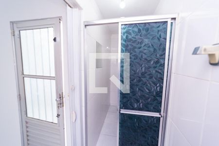 Banheiro de casa para alugar com 1 quarto, 45m² em Jardim Matarazzo, São Paulo