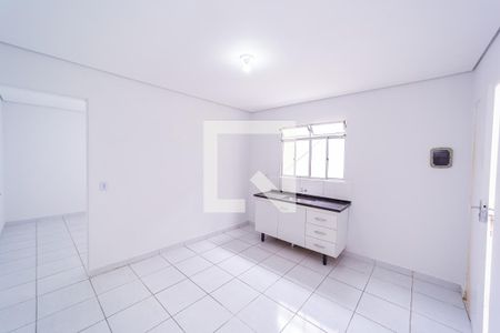Sala/Cozinha de casa para alugar com 1 quarto, 45m² em Jardim Matarazzo, São Paulo