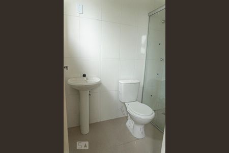 Banheiro da Suite 2 de casa para alugar com 2 quartos, 60m² em Canudos, Novo Hamburgo