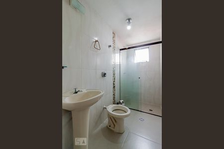 Banheiro de apartamento à venda com 2 quartos, 72m² em Vila Carrão, São Paulo