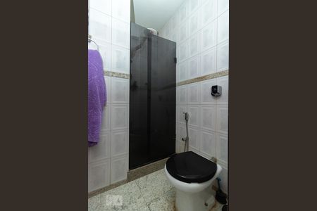 Apartamento à venda com 55m², 2 quartos e sem vaga Apartamento à venda com 55m², 2 quartos e sem vagaBanheiro